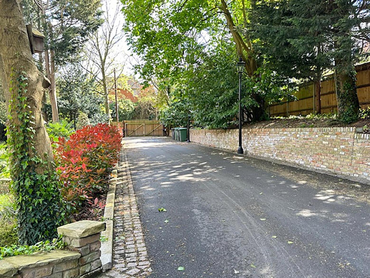 Forest Studio Apt Free Gated Parking On 2 Acres Garden تشيسلهورست المظهر الخارجي الصورة
