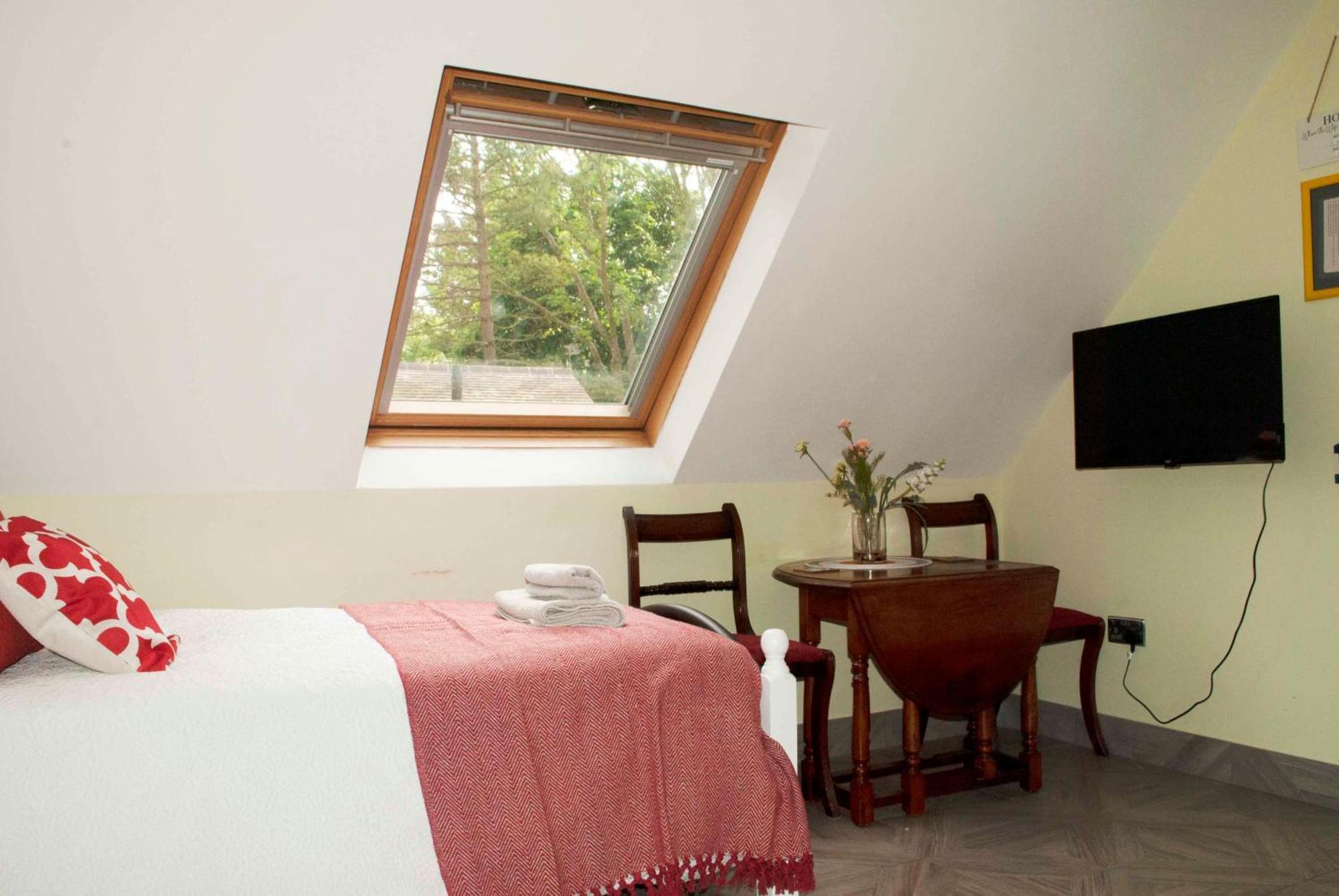 Forest Studio Apt Free Gated Parking On 2 Acres Garden تشيسلهورست المظهر الخارجي الصورة